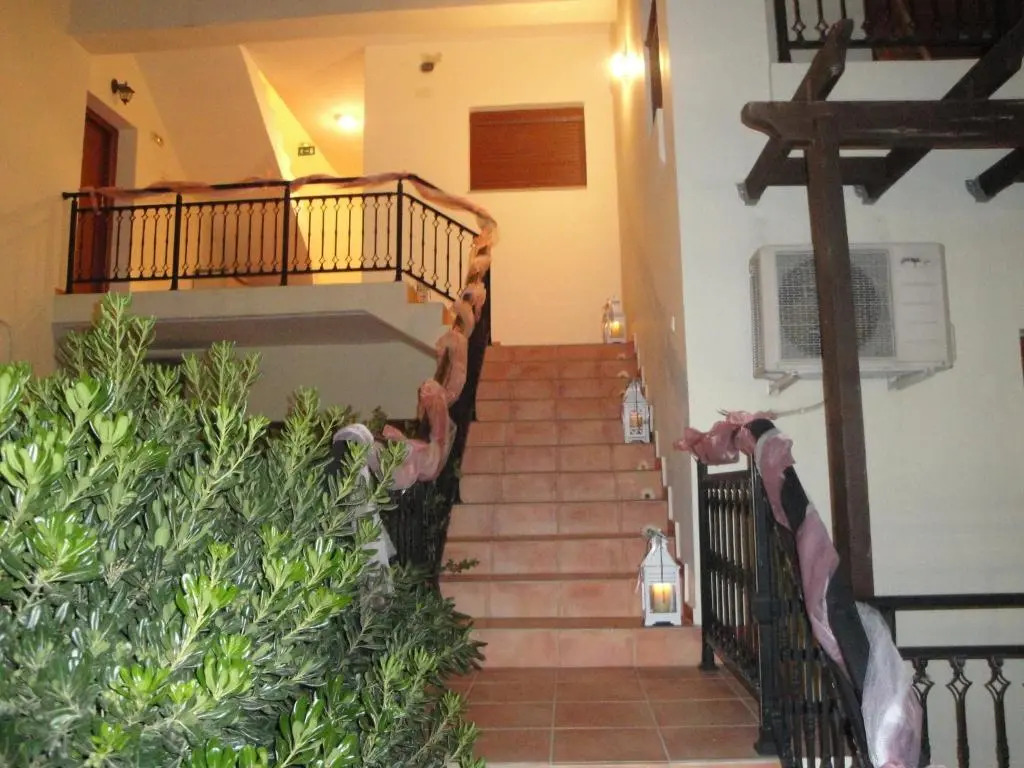 Kandania Apartments