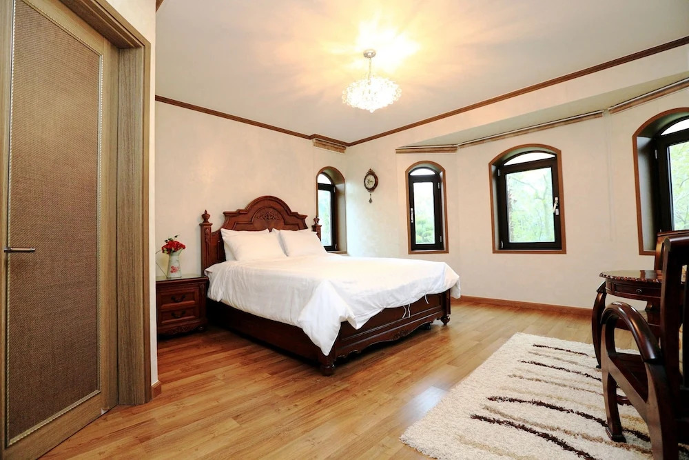 Jeju Ocean Sky Village Pension