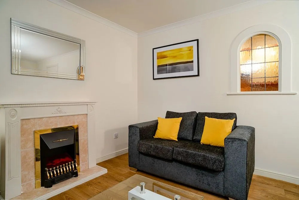 Charming Edinburgh Apartment