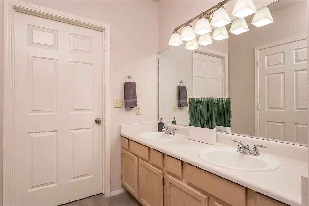 Home Suite Home 3 BR by Casago