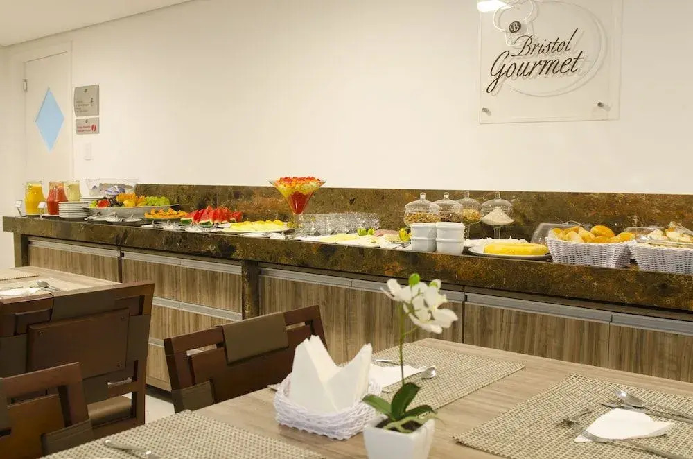 Profissionalle Hotel São Luís