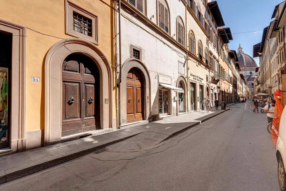 Servi 34 in Firenze With 3 Bedrooms and 2 Bathrooms
