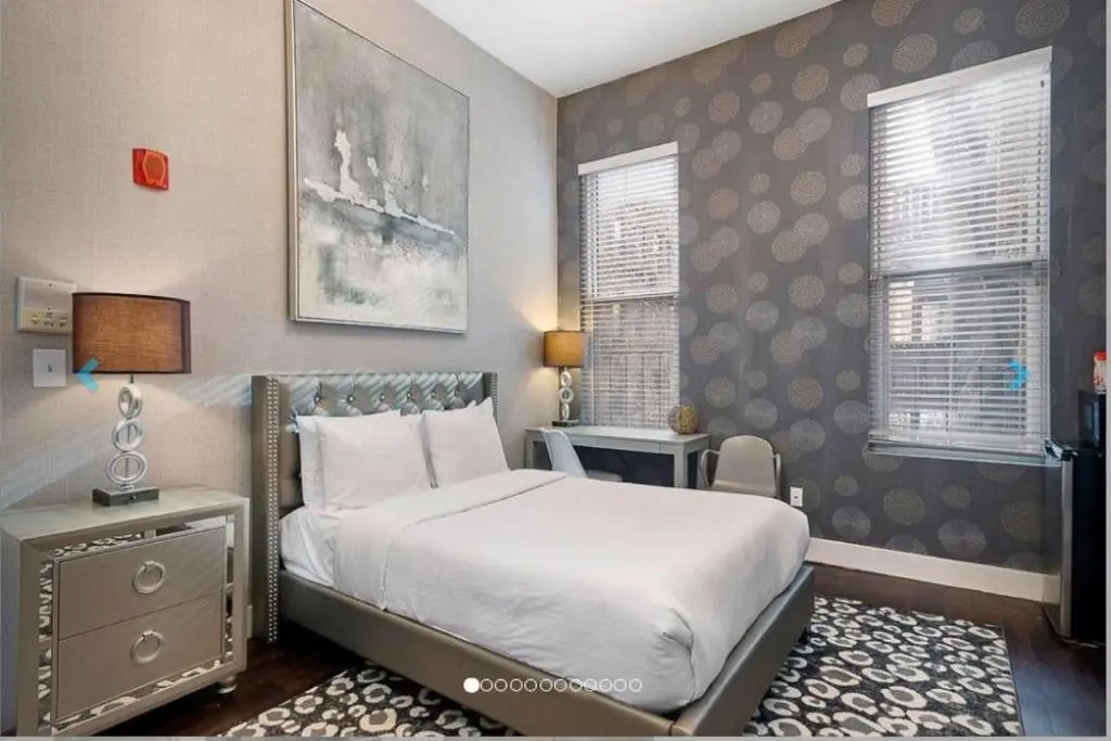 5-33 Modern Private Studio Awaits YOU!