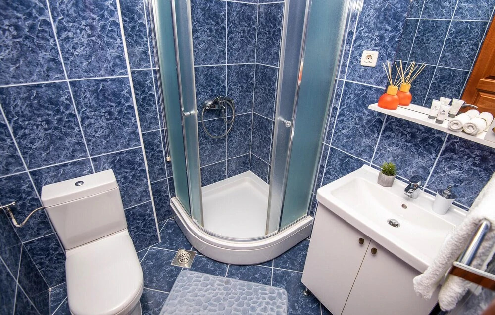 Amazing Apartment in Podstrana With 1 Bedrooms and Wifi
