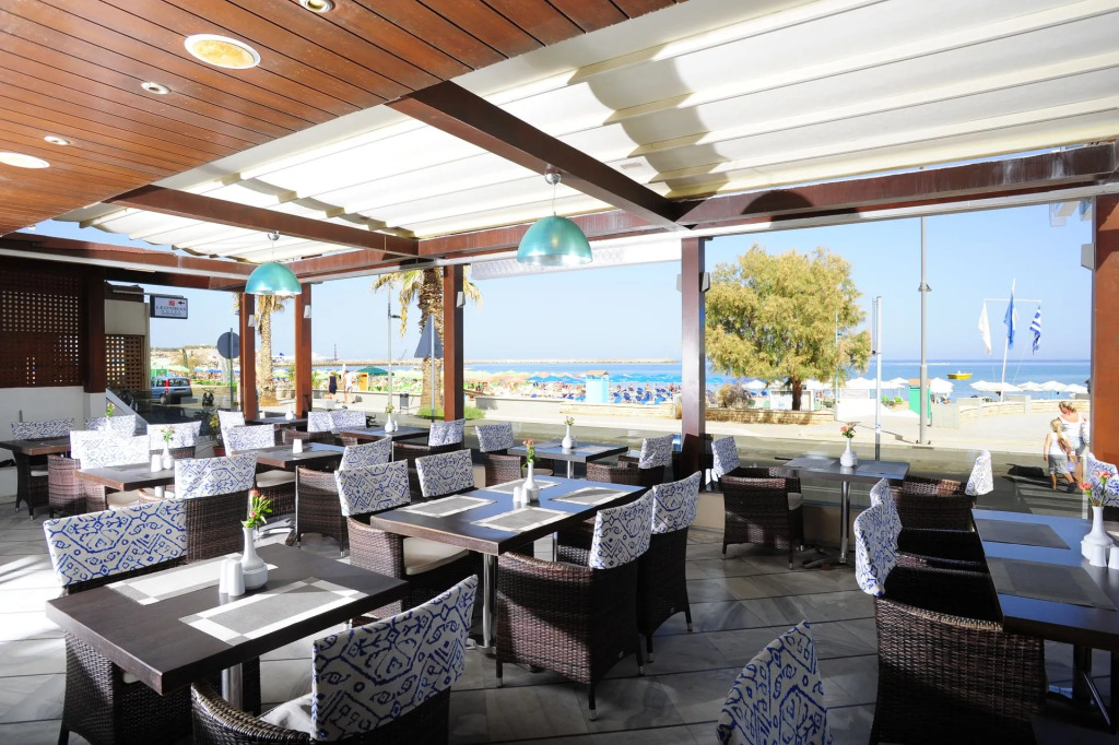 Steris Elegant Beach Hotel