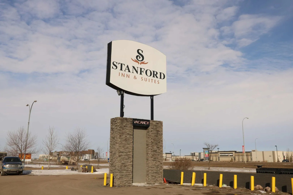 Travelodge by Wyndham Grande Prairie