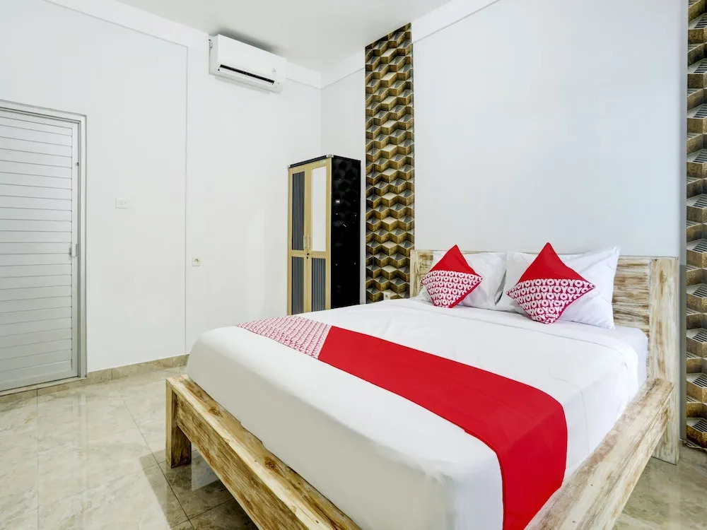 OYO Flagship 90756 Melasti Hills Room & Cafe