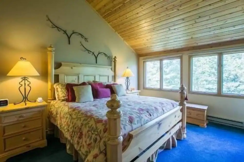 Townsend Place by Vail Realty