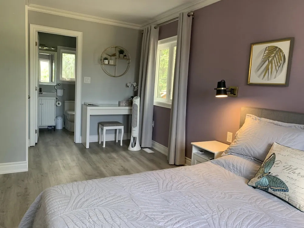 Ambiance by the Falls Cozy Suite