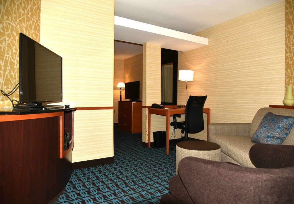 Fairfield Inn Hartford Airport