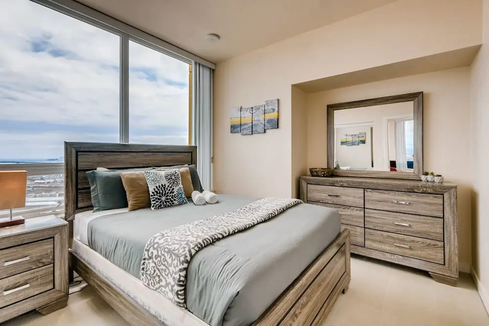 Stunning 2 BR East Village  Lux Bldg