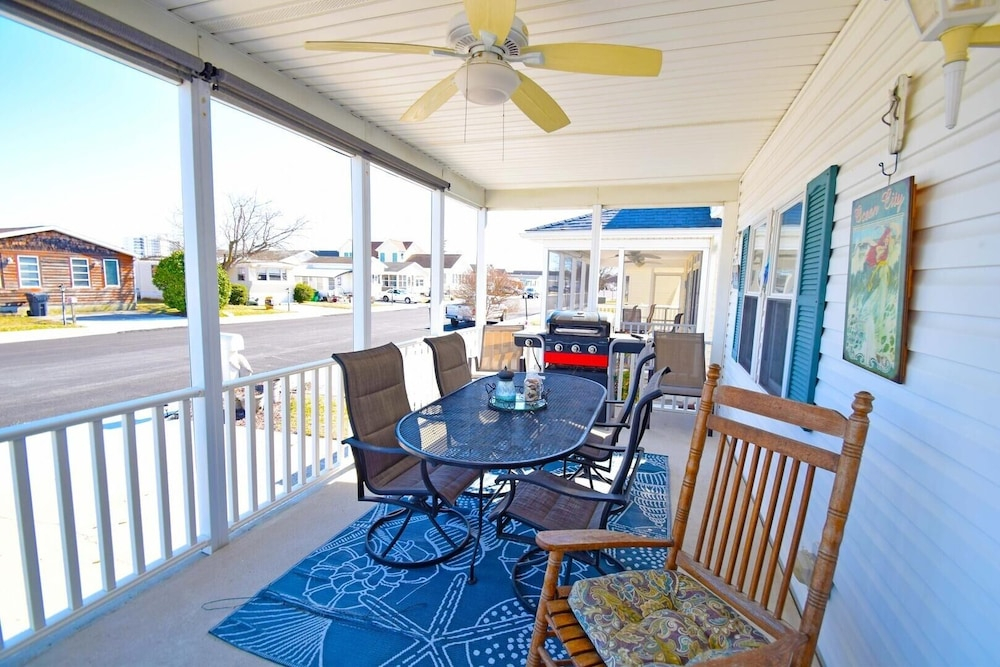 Montego Bay-colonial Drive 13339 3 Bedroom Home
