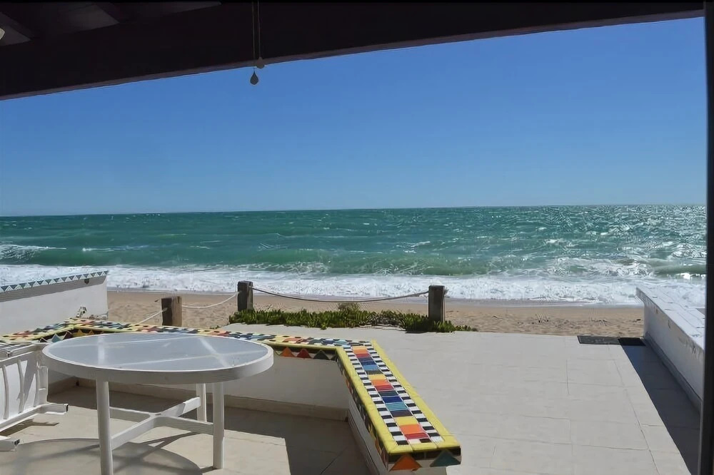 Casa de Juega - 3 Br townhouse by RedAwning