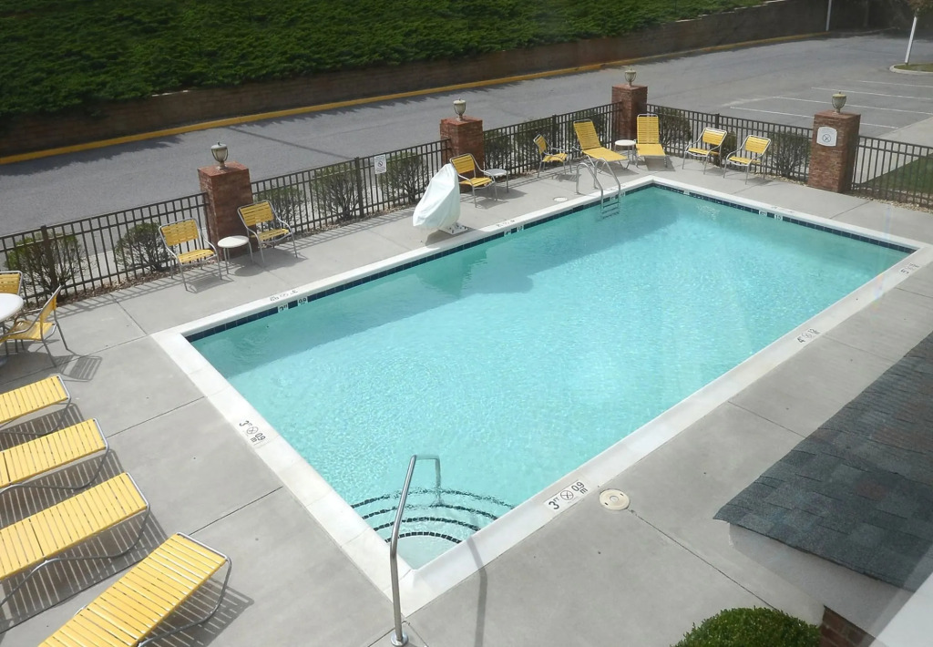 Fairfield Inn & Suites Roanoke Hollins/I-81