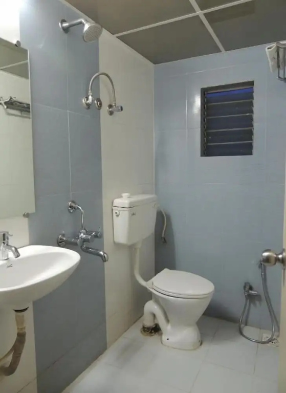 Hotel Pavitra