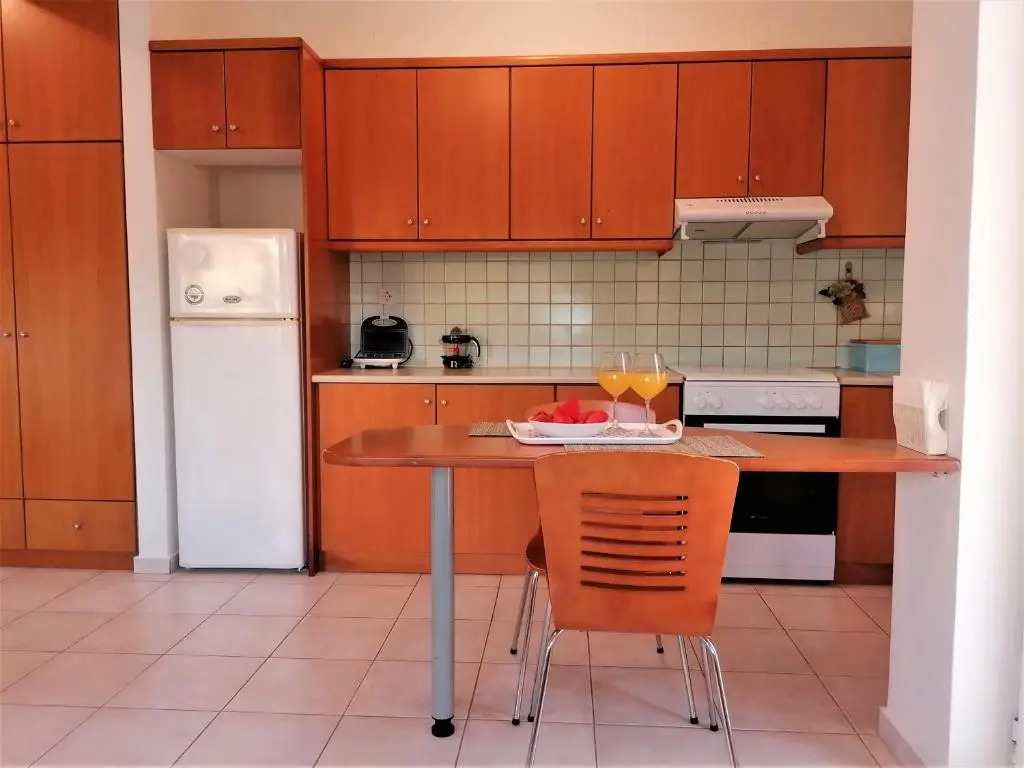 Emerald Apartment 2 Halepa
