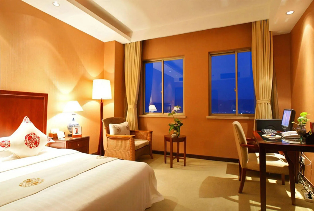Yiwu Yi He Hotel