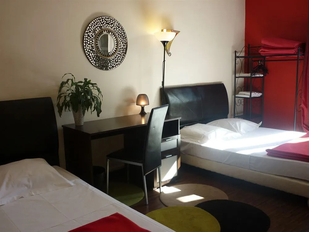 Hotel Alma