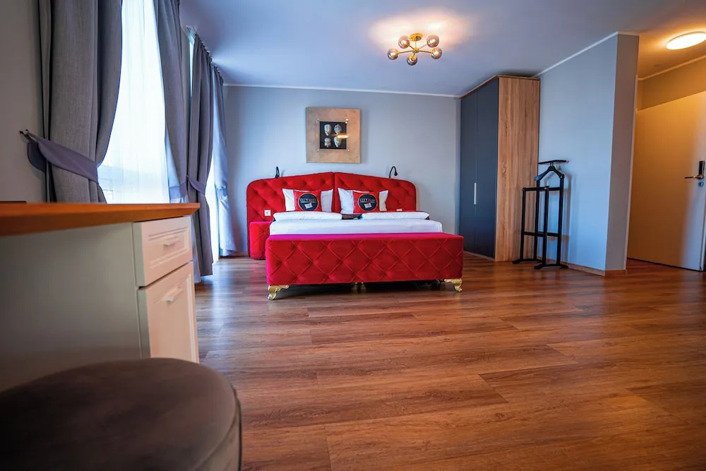 Boardinghouse City Home - Living
