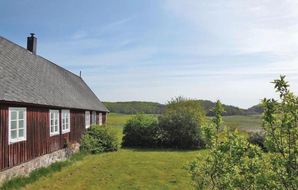 Beautiful Home in Brösarp With 3 Bedrooms
