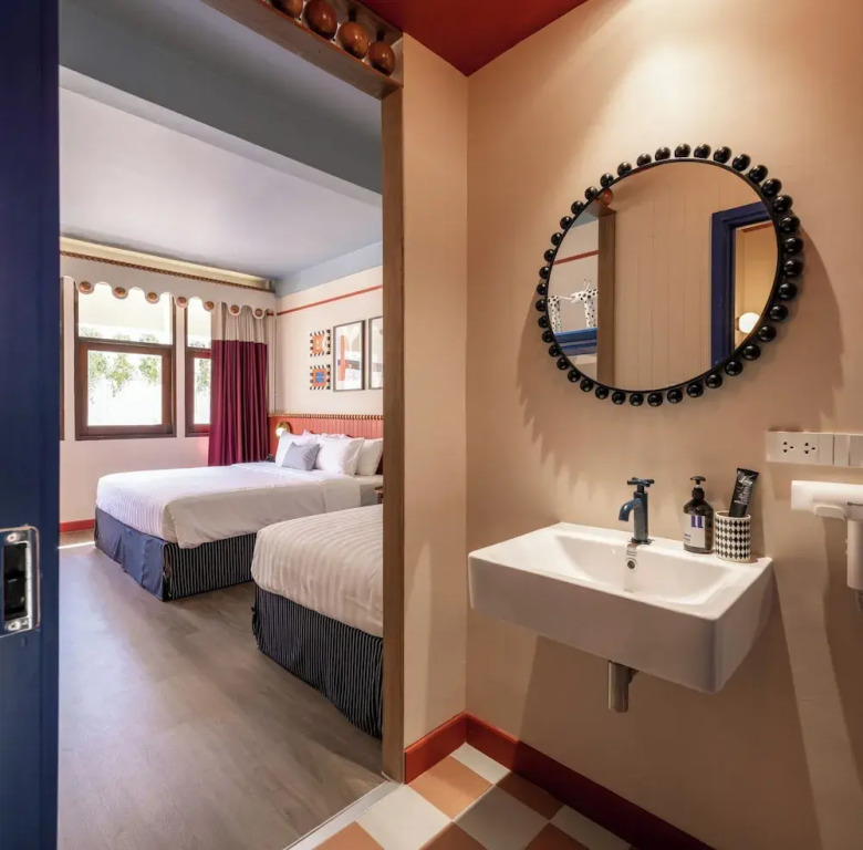 Blu Dock Restel Bangkok