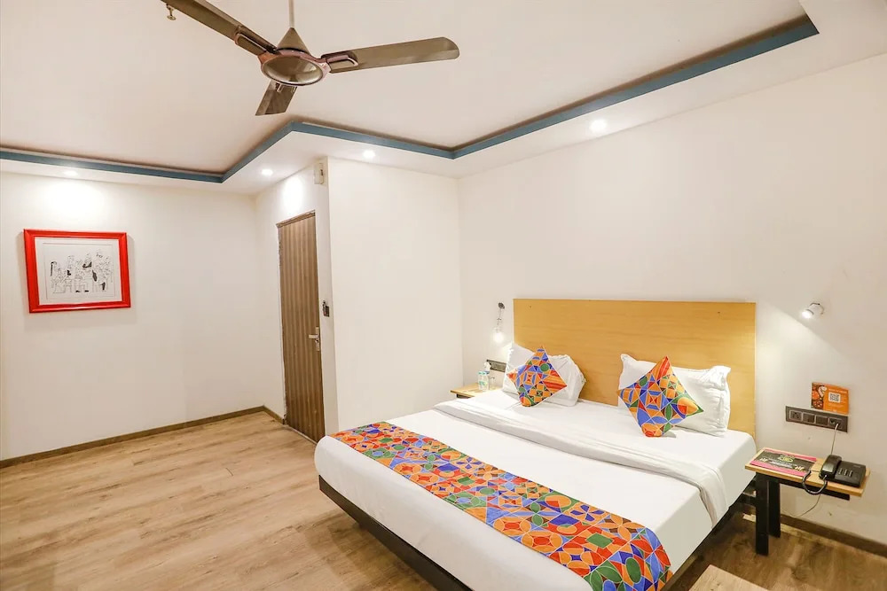 OYO TOWNHOUSE 390 The Madhav Sector 58 Noida