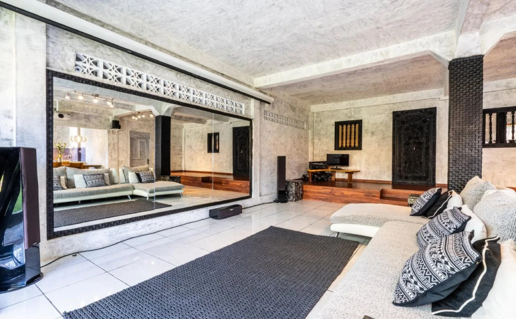 Fullmoon Villa