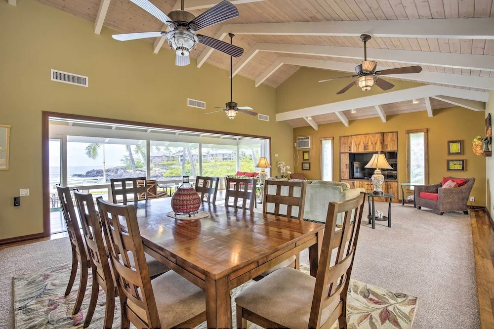 Ocean-view Kailua-kona Escape w/ Private Pool!