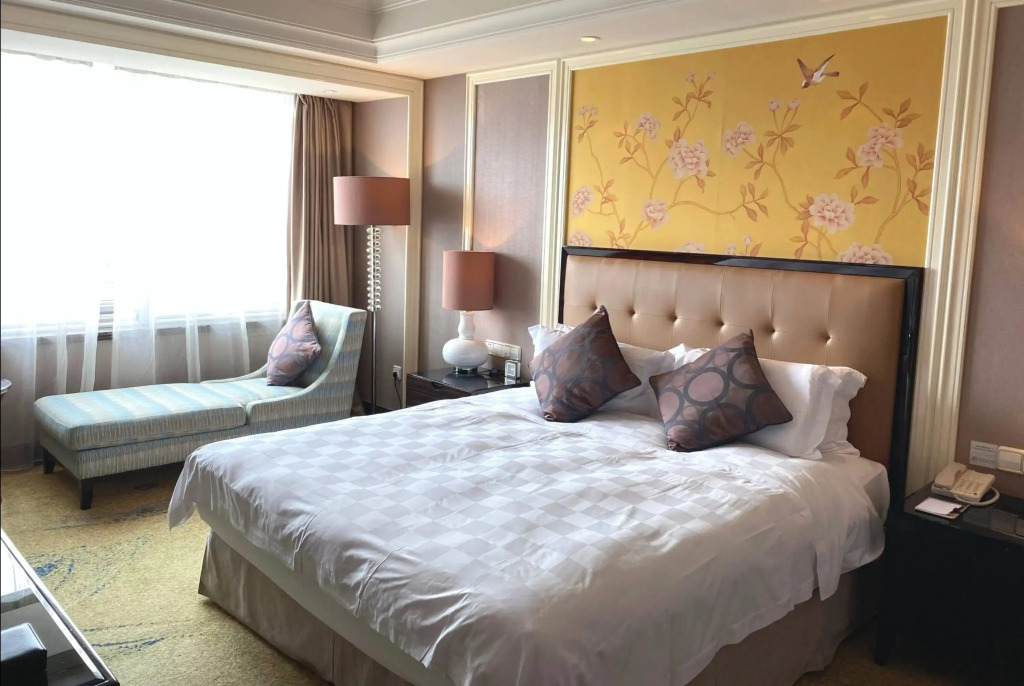 Ramada Plaza Tian Lu