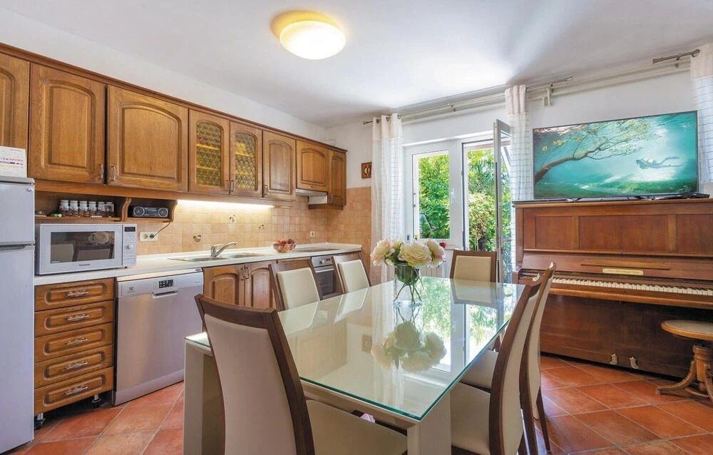 Holiday Home Podstrana - 04