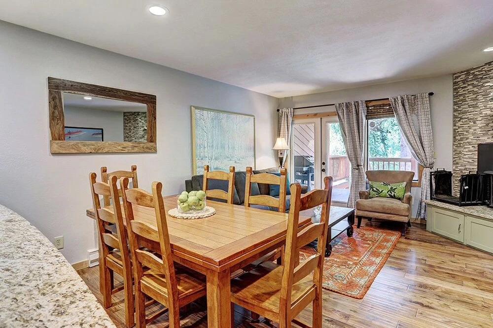 Pinemark Townhomes #11 3 Bedrooms 3 Bathrooms Townhouse