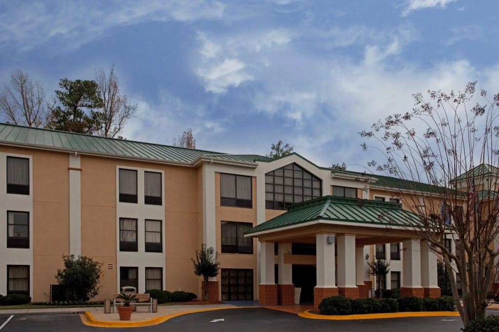 Holiday Inn Express Hotel & Suites Lexington-Hwy 378