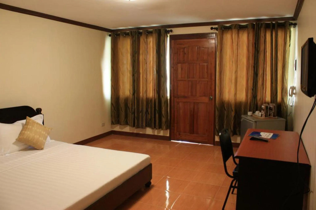 Hagnaya Beach Resort and Restaurant