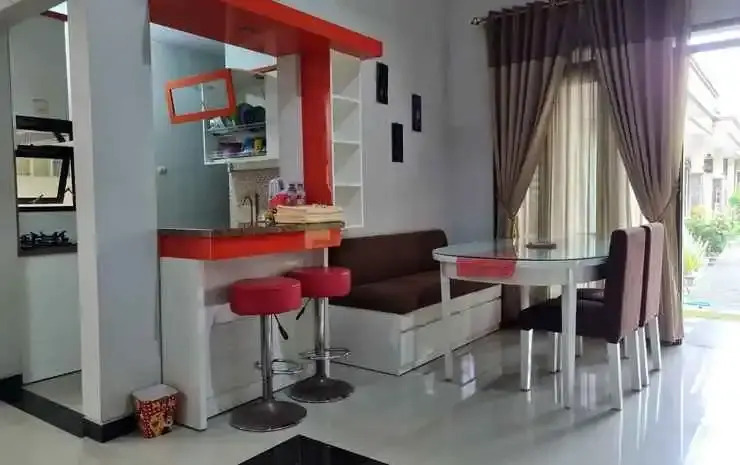 Vila Kebon Tebu