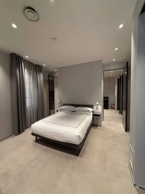 Leopoldo Suites