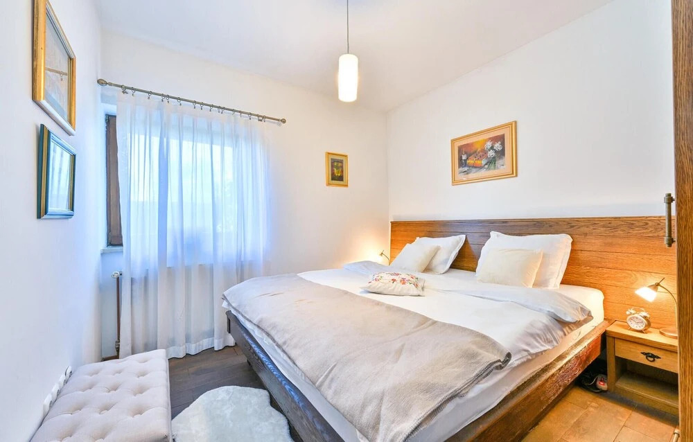 Beautiful Home in Karlovac With Sauna, Wifi and 3 Bedrooms