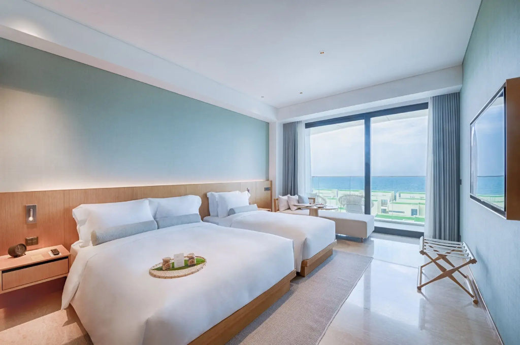 Shilla Monogram Danang