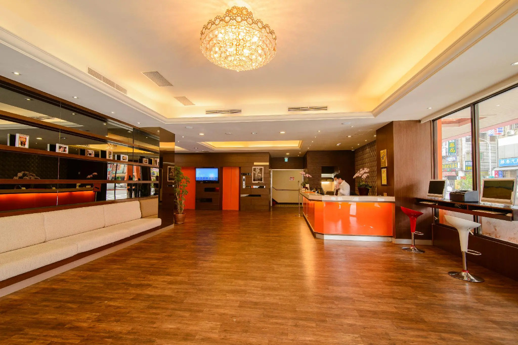LA HOTEL- Liuhe Fusing