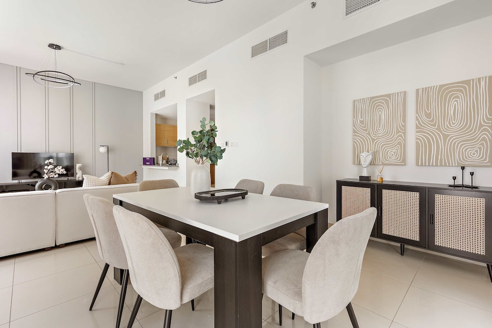 Silkhaus Premium 2bdr Stay in Al Reem Island