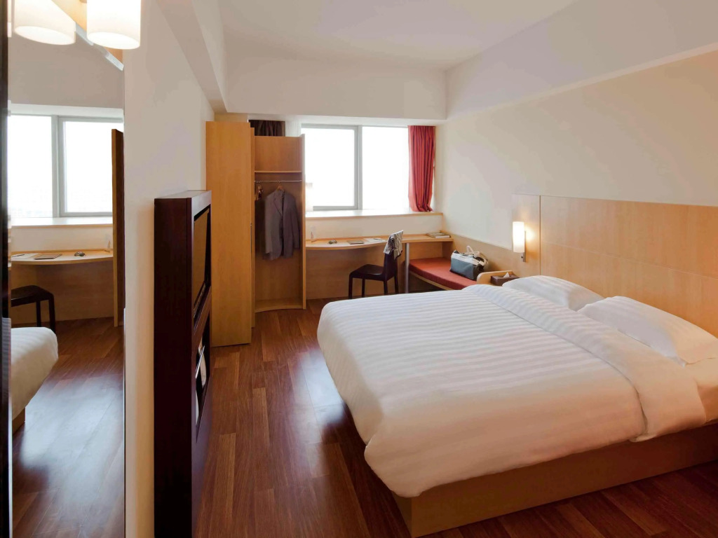 Ibis Qingdao Chengyang