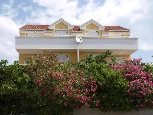 Apartments Pink house