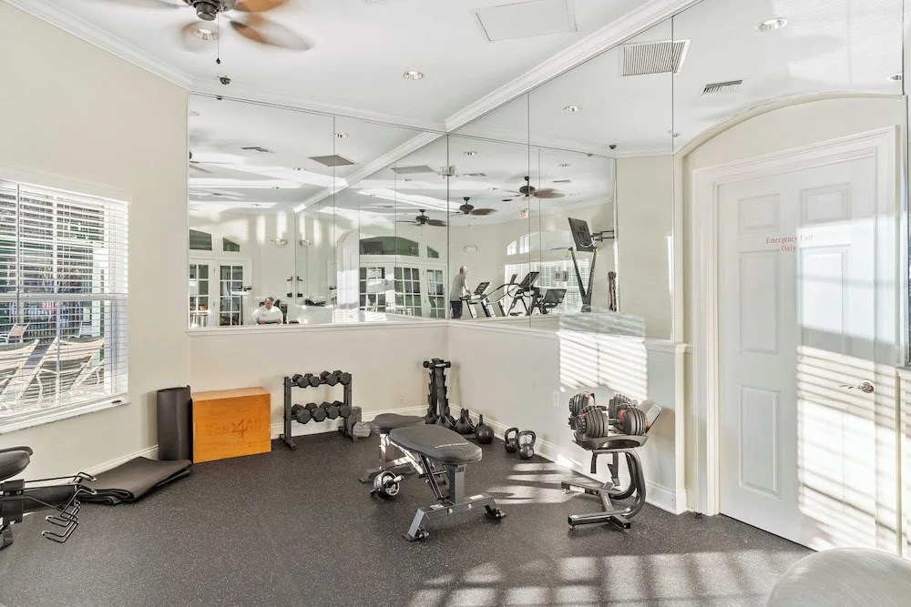 8400 Blue Lagoon Drive