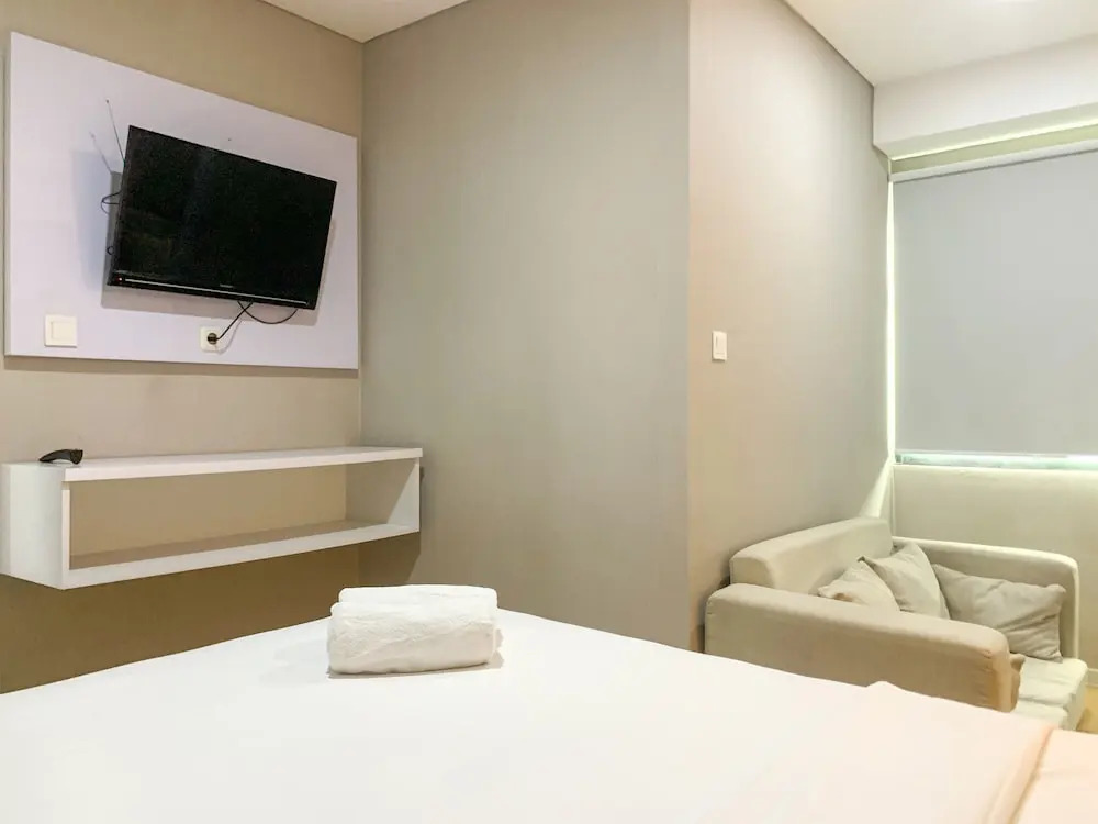 Nice And Strategic 2Br At 16Th Floor Daan Mogot City Apartment