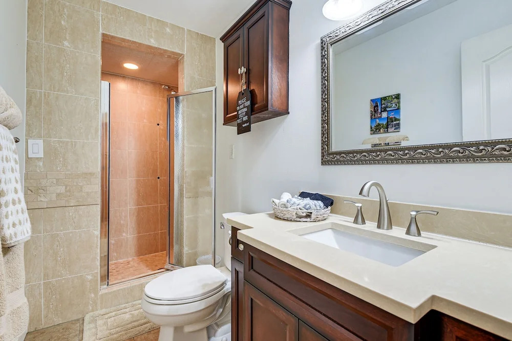 Gorgeous Granbury Lake Getaway w/ Pool & Dock!