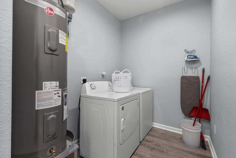 Charming Walkable 4 Br/2.5 BA Near Dtown Riverwalk