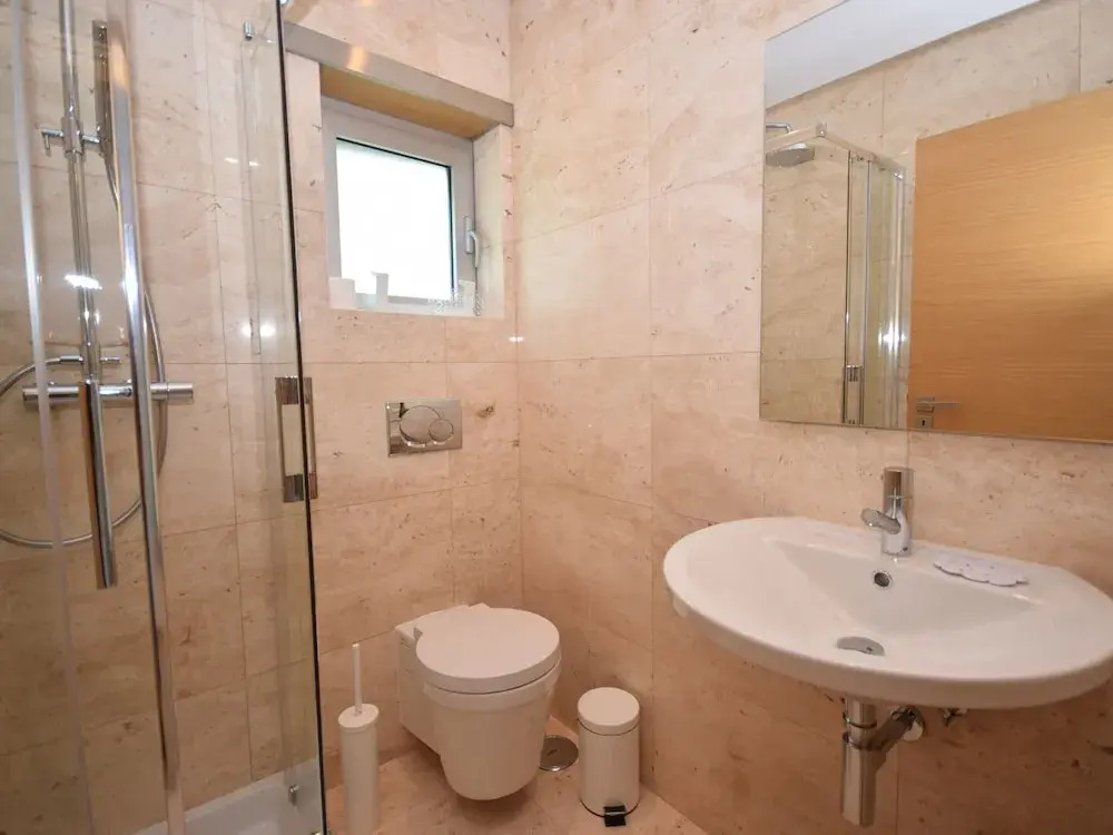 Holiday Home Near Sao Martinho Beach