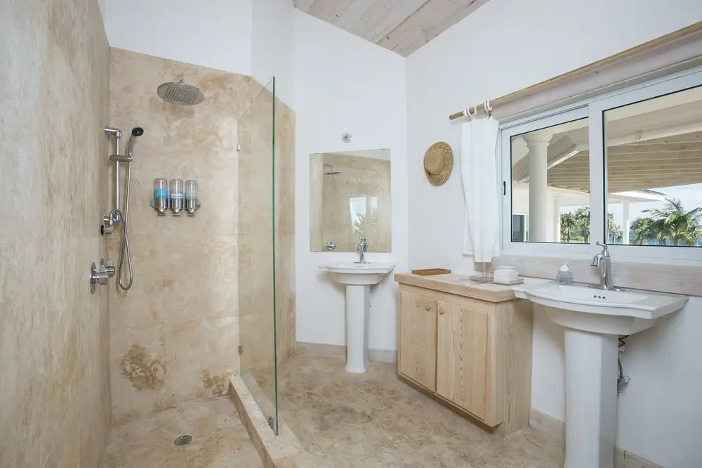 La Bougainvillea Estate 12 Bedroom Duplex