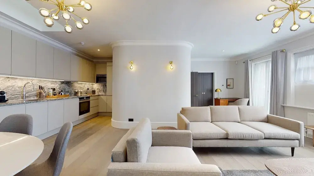 Amazing Newly Refurbished Mews House
