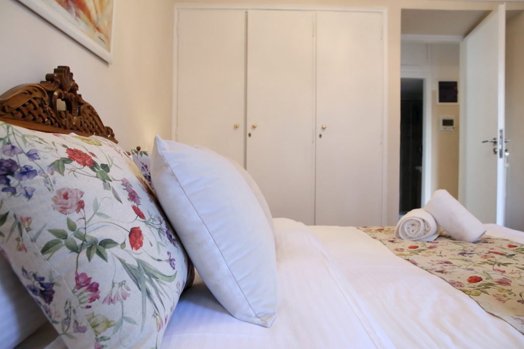 Best House, Athens Central Flat, Ithakis Str