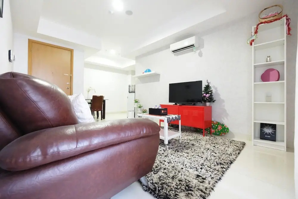 Elegant The Mansion Apartment near Kemayoran
